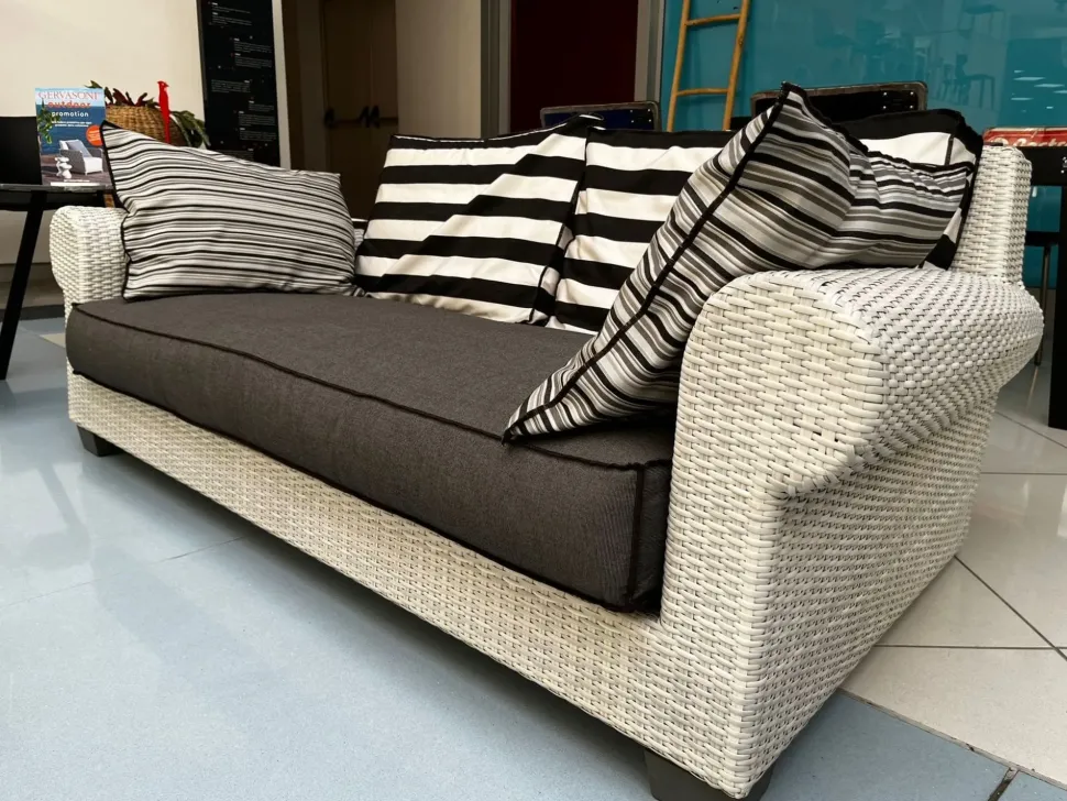 Divano da giardino Inout Gervasoni in offerta. Acquista ora!