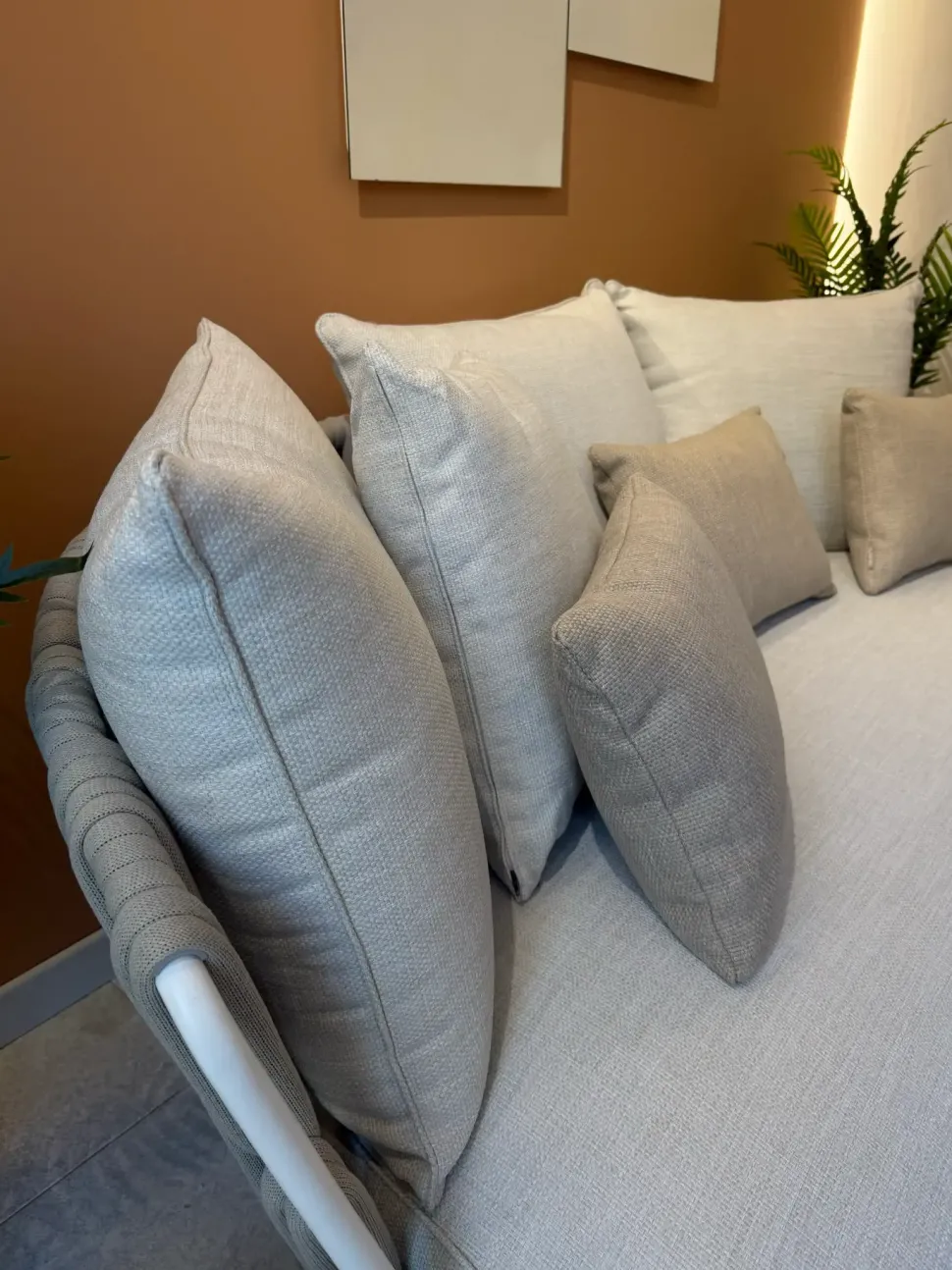 Divano da giardino Swipe sofa a marchio Talenti a prezzo scontato