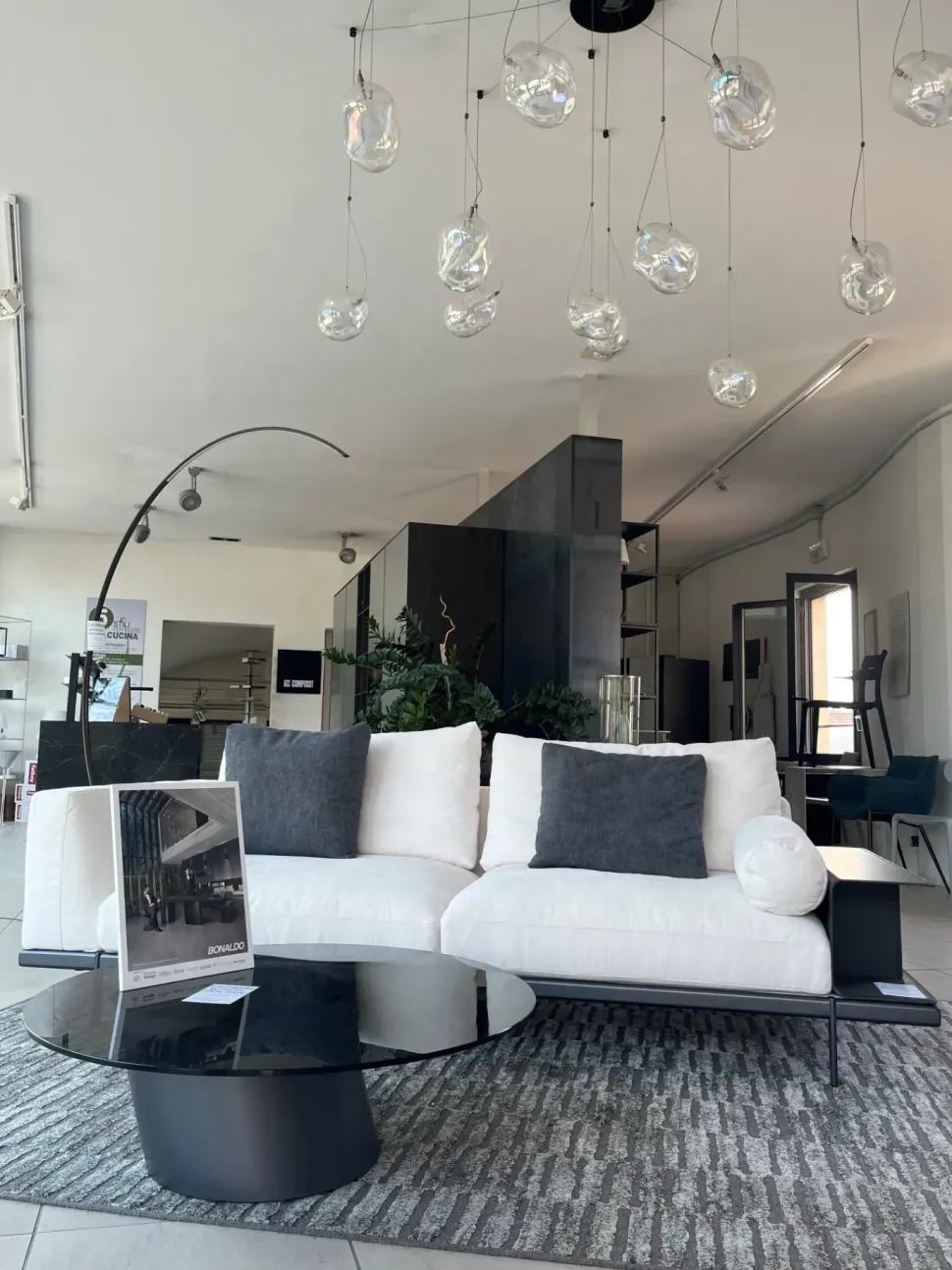 Divano design modello Divano maximillian bonaldo scontato