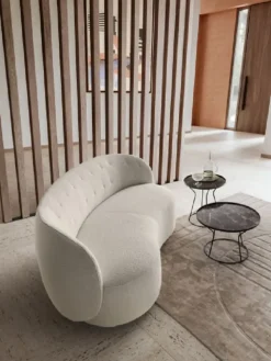 Divano design tessuto Divano 3 posti curvo moby di Artigianale con sconto del - 23%