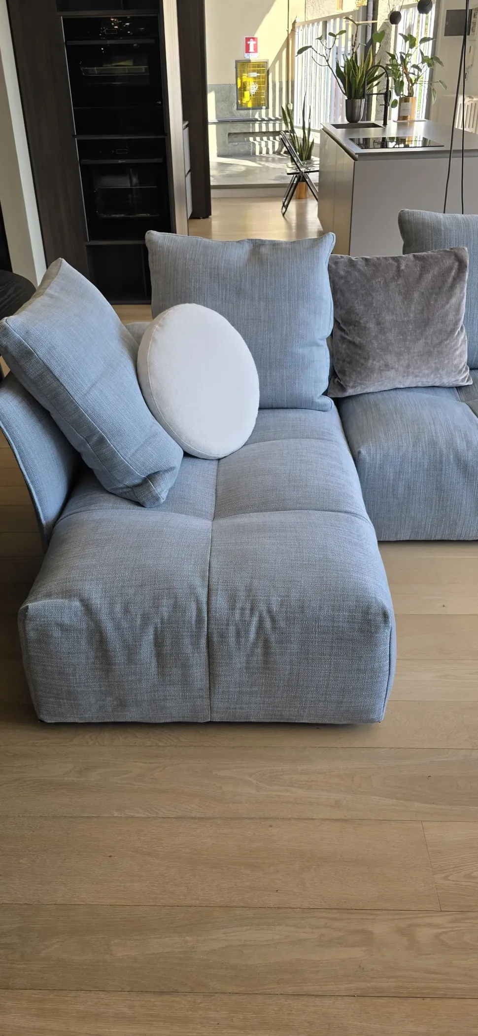 Divano design tessuto Pixel di Saba con sconto del - 40%