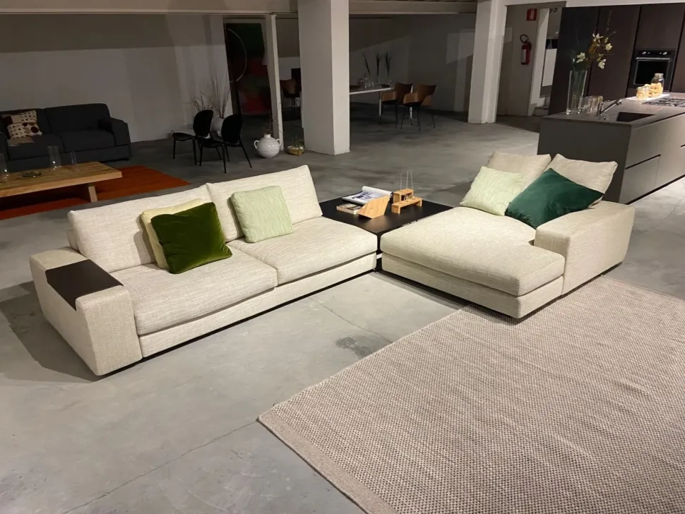 Divano Divano con penisola holden Verzelloni: con uno SCONTO ESCLUSIVO del 29%