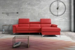 Divano Divano mod.como con penisola rivestito in pelle spessorata in Pelle non sfoderabile  di Artigianale scontato 40%