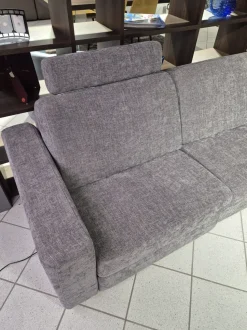 Divano Dylan di Doimo salotti in stile moderno a prezzo Outlet