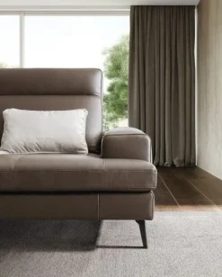 Divano Emmet pelle in poliuretano Le comfort a prezzo Outlet