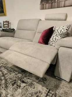 Divano Eros in Tessuto Felis a prezzo ribassato