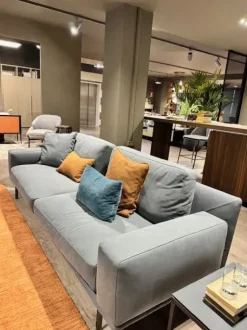 Divano Etan di Twils in stile moderno a prezzo scontato