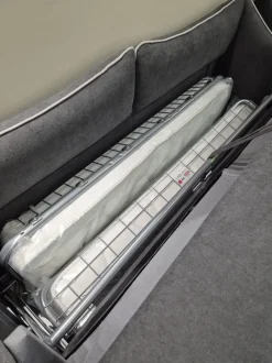 Divano Francesca di Artigianale in stile moderno a prezzo scontato