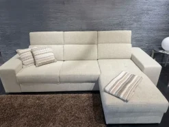 Divano Gloria tessuto in poliuretano I classici a prezzo scontato