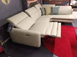 Divano in Pelle stile moderno modello Dusk scontato - 35%