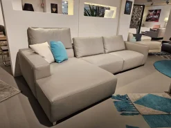 Divano in Pelle stile moderno modello Horizon scontato - 32%