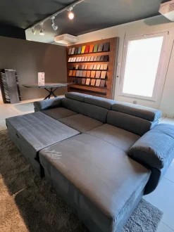 Divano in Tessuto stile moderno modello Divano nuovo  scontato - 47%