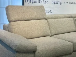 Divano in Tessuto stile moderno modello Space action scontato - 40%