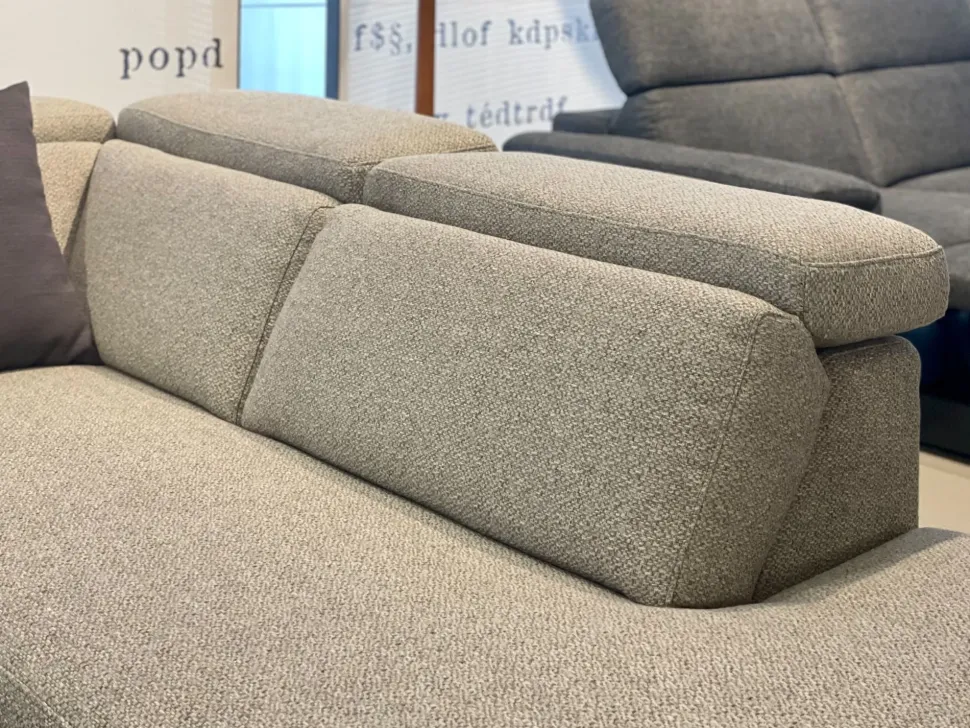 Divano in Tessuto stile moderno modello Space action scontato - 40%