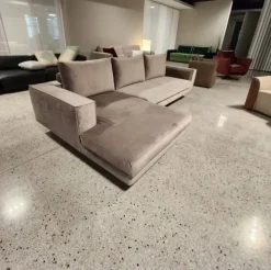 Divano in Tessuto stile moderno modello Divano pronta consegna velluto luxury  scontato - 45%