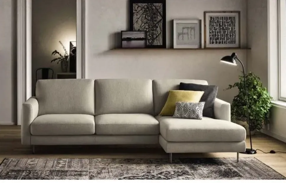 Divano Kloe Felis in Tessuto a 2800€. Penisola inclusa.