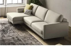 Divano Kloe Felis in Tessuto a 2800€. Penisola inclusa.