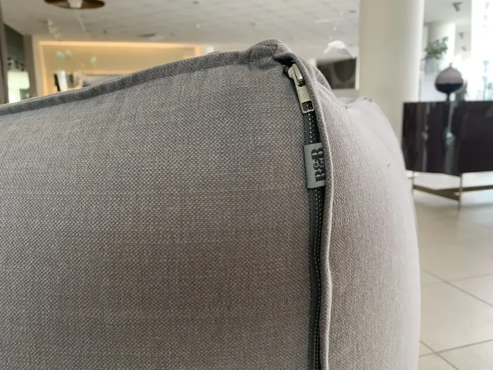 Divano Le bambole in Tessuto sfoderabile a prezzo riservato