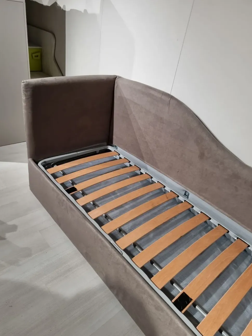 Divano letto tessuto in poliuretano Salvetti a prezzo Outlet