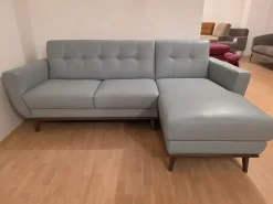 Divano Lineare 2 posti con chaise longue Artigianale ad un prezzo conveniente