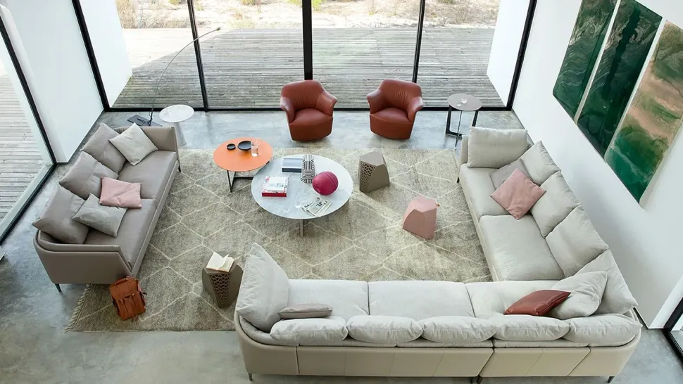 Divano Lineare a 3 posti Bretagne di Poltrona frau: prezzo su richiesta