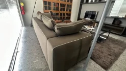 Divano lineare Augusto di Molteni & c a prezzo scontato