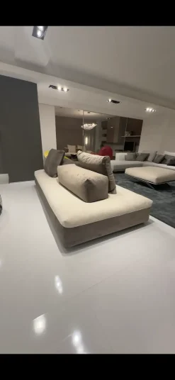 Divano lineare Desirèe Monopoli PREZZI OUTLET sconto 36%