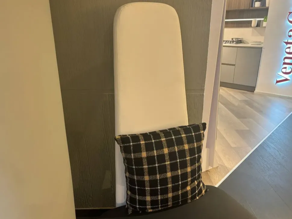 Divano Lineare Grimm Casamania by frezza in Offerta Outlet a 1175€