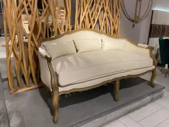 Divano lineare Linen di Karedesign a prezzo scontato