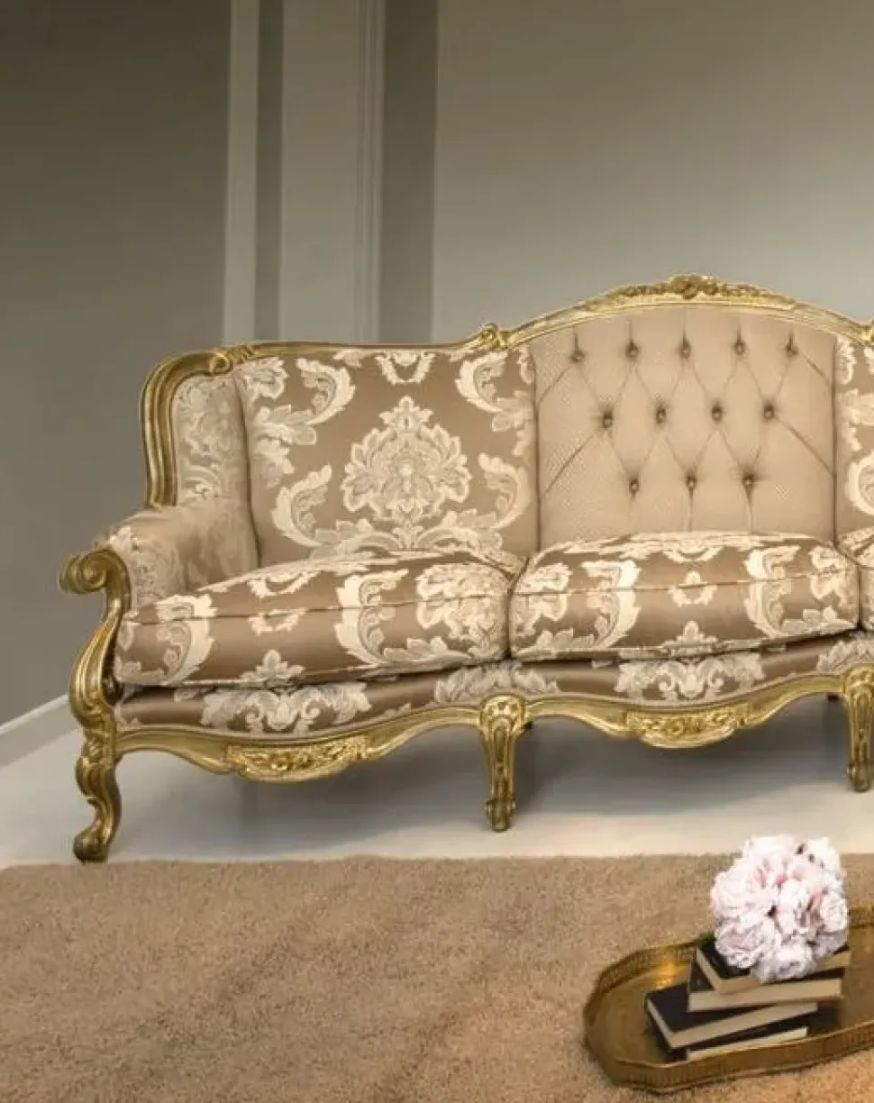 Divano lineare modello Divano leopardi foglia oro tessuto vene di Md work in offerta