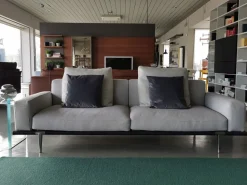 Divano Lineare modello Let it be di Poltrona frau in offerta