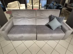 Divano Lineare Nicolas di Calia a prezzo ribassato