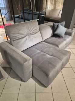 Divano Lineare Nicolas di Calia a prezzo ribassato