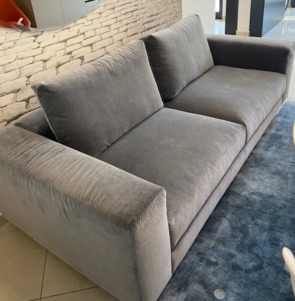 Divano lineare T-time piuma Twils: con uno SCONTO ESCLUSIVO del 54%