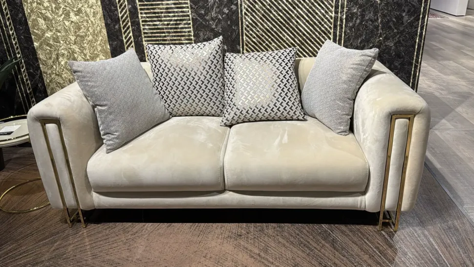 Divano Lineare Vienna La casa moderna ad un prezzo conveniente