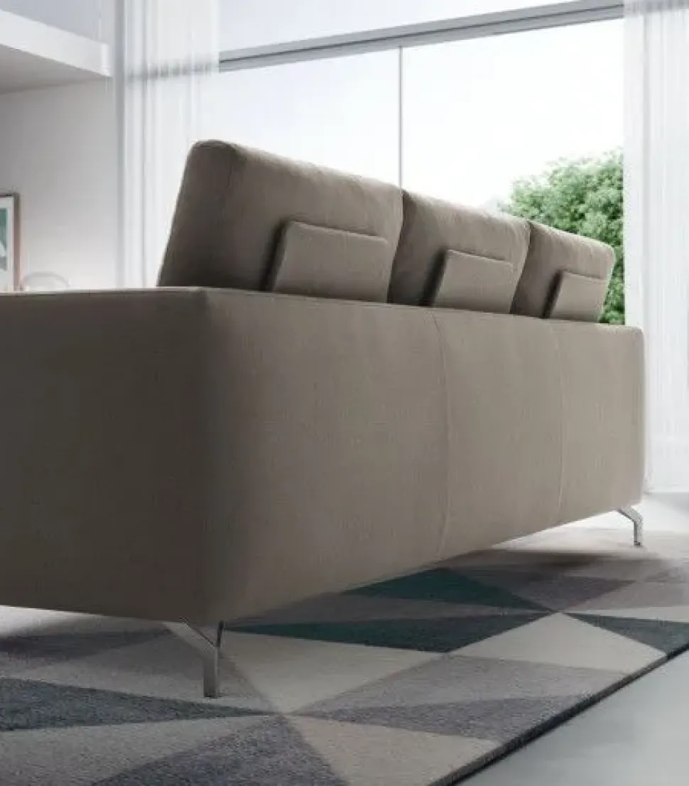 Divano Macno Artigiano a prezzo scontato del 38%! Affrettati, offerta limitata.