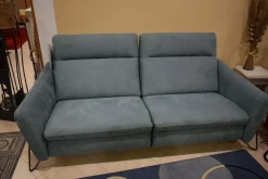 Divano moderno tessuto Gaya di Collezione esclusiva con sconto del - 70%