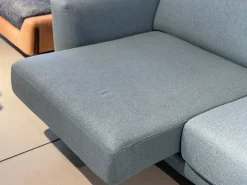 Divano moderno tessuto Lambert di Le comfort con sconto del - 40%