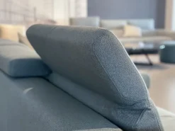 Divano moderno tessuto Lambert di Le comfort con sconto del - 40%