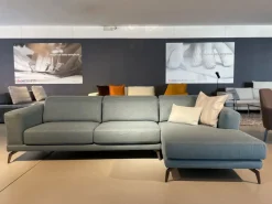 Divano moderno tessuto Lambert di Le comfort con sconto del - 40%