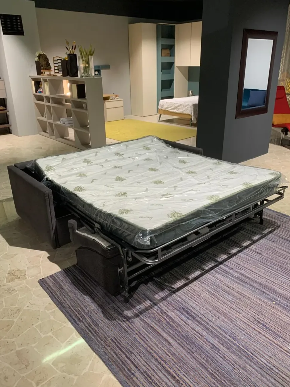 Divano moderno tessuto Mark di Felis con sconto del - 25%