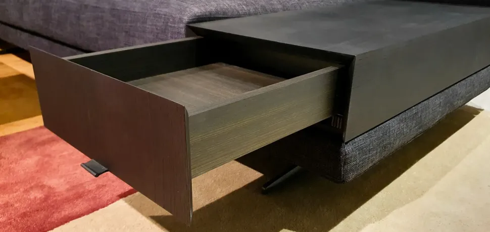 Divano moderno tessuto Mondrian di Poliform con sconto del - 46%