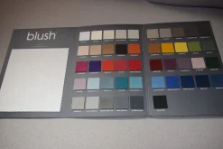 Divano moderno tessuto Sophia angolare di Collezione esclusiva con sconto del - 40%