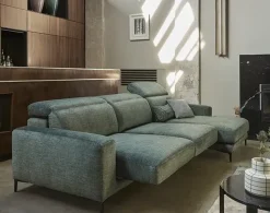 Divano Nevers di Rosini in stile design a prezzo scontato