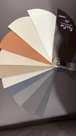 Divano New york di Nicoletti home in stile design a prezzo scontato