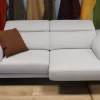 Divano Norton in Tessuto sfoderabile  di Le comfort scontato 34%
