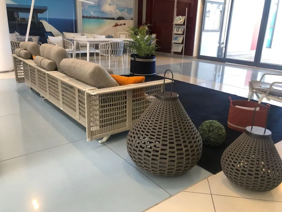 Divano per l'esterno Poltrona frau Solaria a prezzi outlet