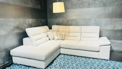 Divano Phil tessuto in poliuretano  Gamma a prezzo Outlet