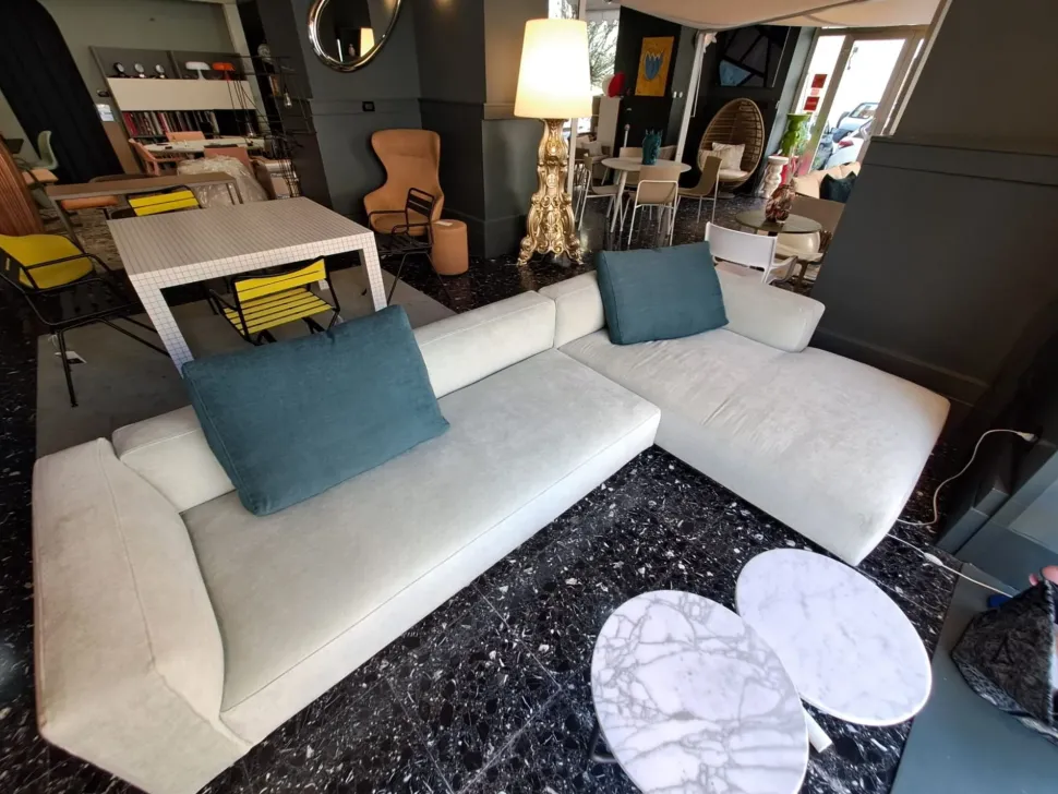 Divano Pianoalto in Tessuto non sfoderabile di Zanotta scontato 30%