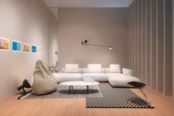 Divano Pianoalto in Tessuto non sfoderabile di Zanotta scontato 30%